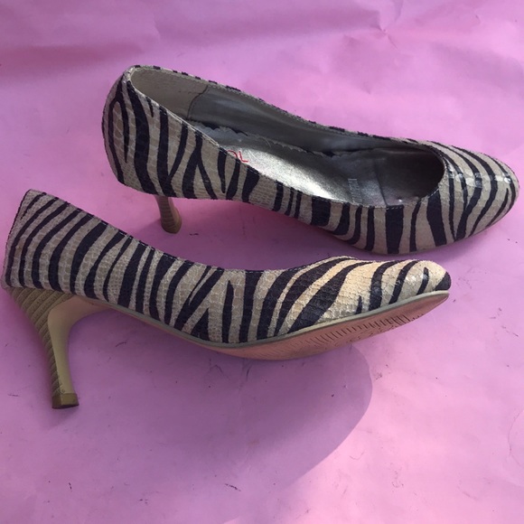 Vintage cream/brown Ifenrol snake skin shoes - Picture 8 of 12